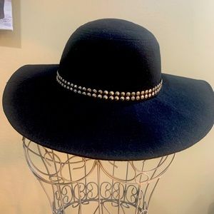 Sierra Accessories Black Hat with gem embellishment